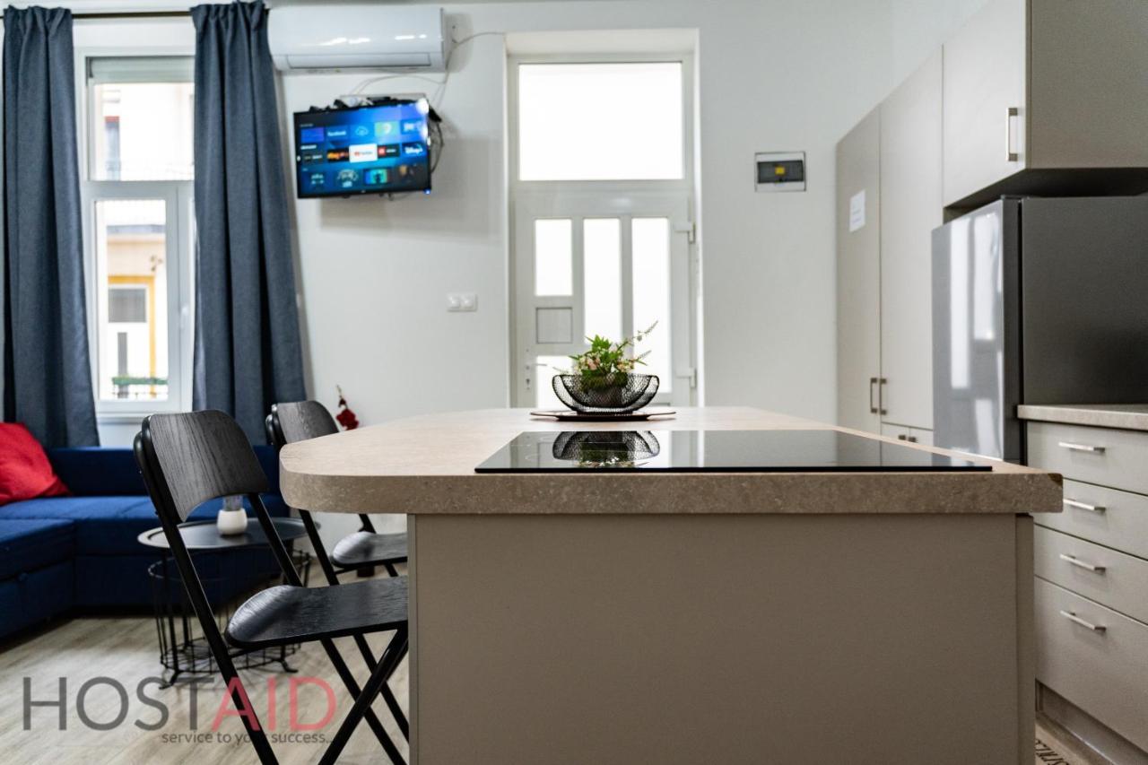 B17 Apartment - Hostaid Budapest Exterior foto
